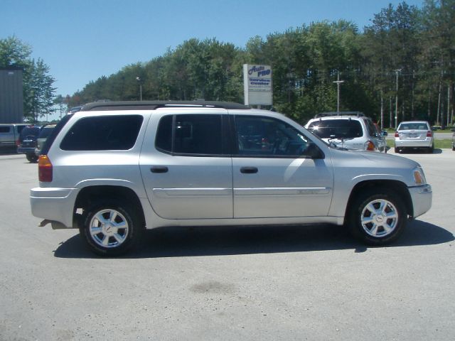 2005 GMC Envoy XL LS 2500 HD