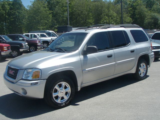 2005 GMC Envoy XL LS 2500 HD