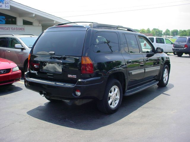 2005 GMC Envoy XL LS 2500 HD