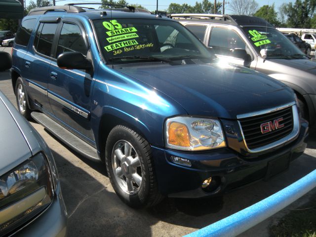 2005 GMC Envoy XL LS 2500 HD