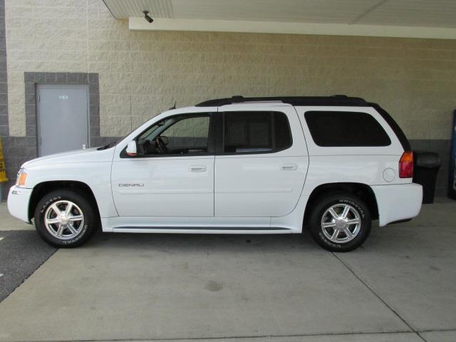 2005 GMC Envoy XL EX Sedan 4D