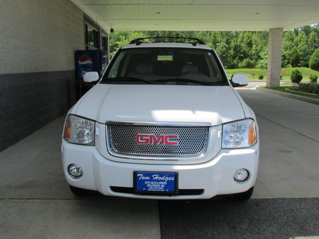 2005 GMC Envoy XL EX Sedan 4D