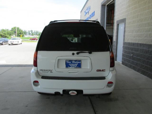 2005 GMC Envoy XL EX Sedan 4D