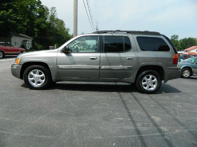 2005 GMC Envoy XL LS 2500 HD