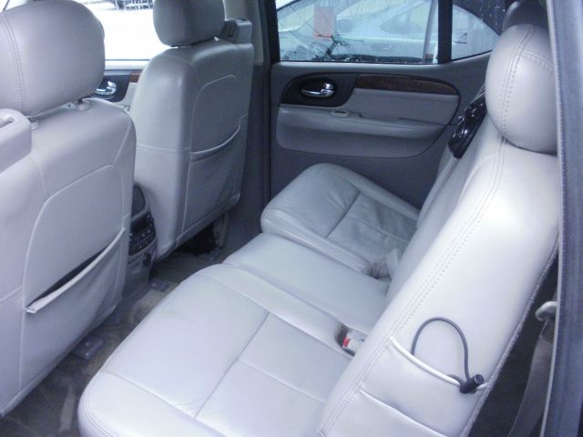 2005 GMC Envoy XL LS 2500 HD