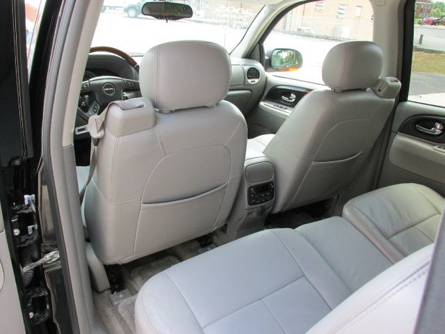 2005 GMC Envoy XL LS W-1ls