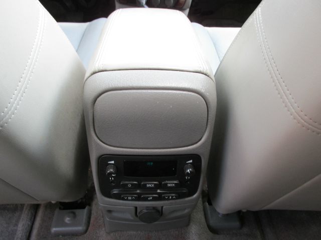 2005 GMC Envoy XL LS W-1ls