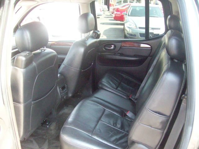 2005 GMC Envoy XL LS 2500 HD