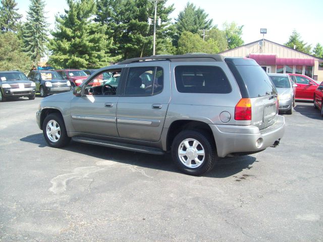 2005 GMC Envoy XL LS 2500 HD