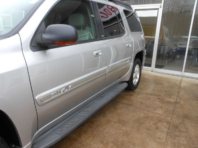 2005 GMC Envoy XL LS 2500 HD