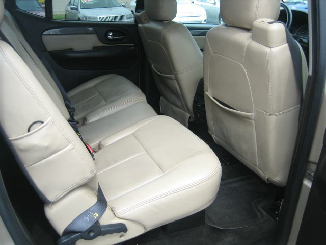 2006 GMC Envoy XL LS 2500 HD