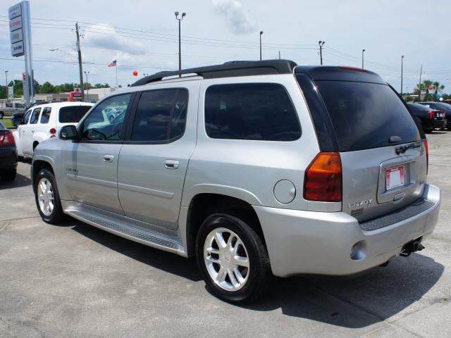 2006 GMC Envoy XL EX Sedan 4D