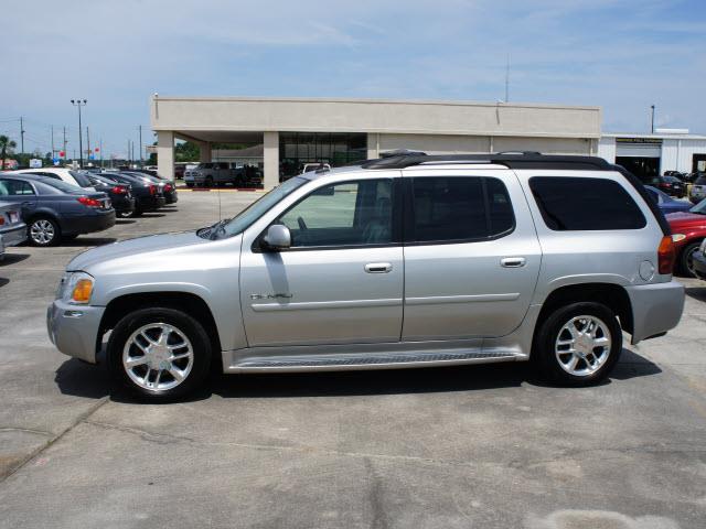 2006 GMC Envoy XL EX Sedan 4D