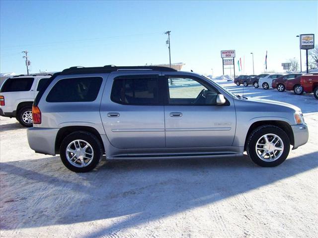 2006 GMC Envoy XL EX Sedan 4D