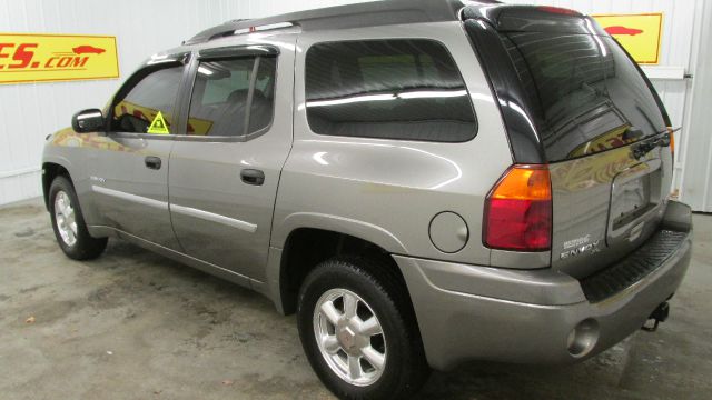 2006 GMC Envoy XL LS 2500hd CREW CAB 4X4 Diesel