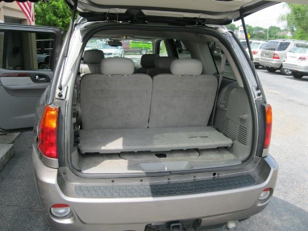 2006 GMC Envoy XL LS 2500hd CREW CAB 4X4 Diesel