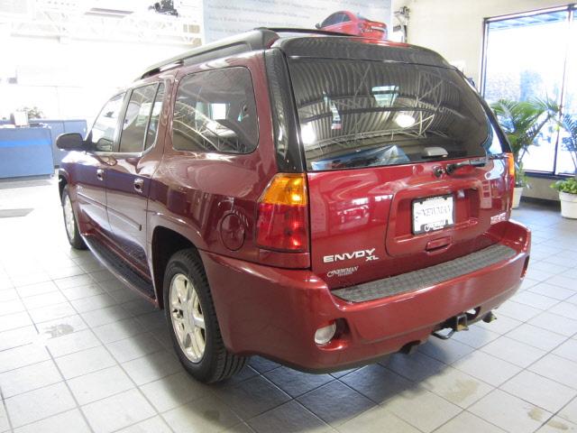 2006 GMC Envoy XL Sport 4WD