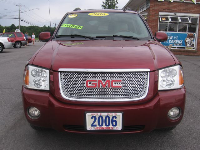 2006 GMC Envoy XL LS 2500hd CREW CAB 4X4 Diesel