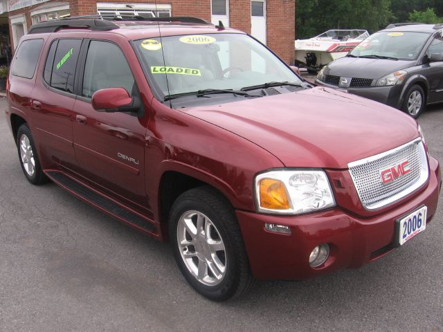 2006 GMC Envoy XL LS 2500hd CREW CAB 4X4 Diesel