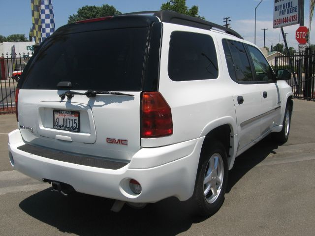 2006 GMC Envoy XL LS 2500hd CREW CAB 4X4 Diesel