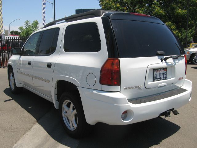 2006 GMC Envoy XL LS 2500hd CREW CAB 4X4 Diesel