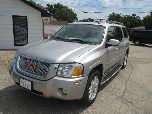 2006 GMC Envoy XL LS 2500hd CREW CAB 4X4 Diesel