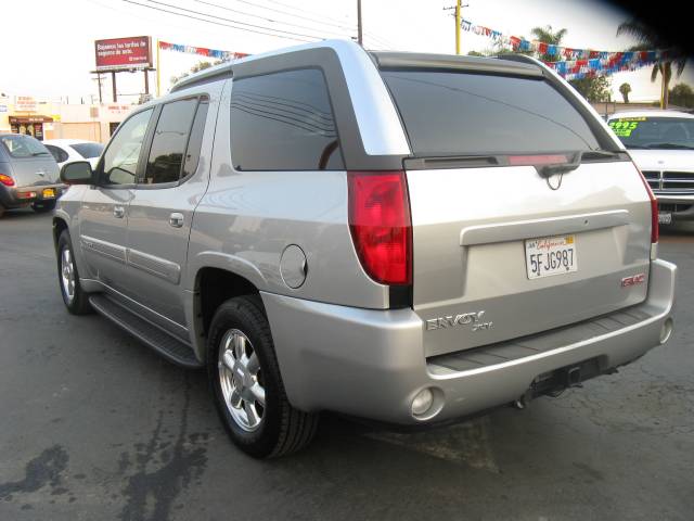 2004 GMC Envoy XUV LTD LME