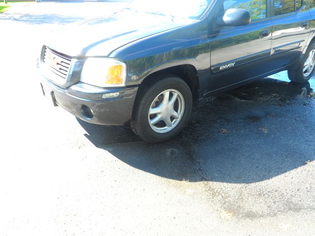 2004 GMC Envoy XUV 4x4 Crew Cab LE