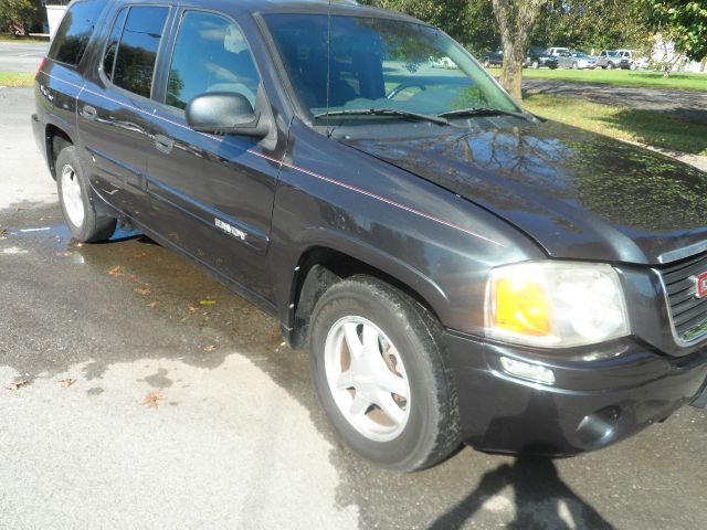 2004 GMC Envoy XUV 4x4 Crew Cab LE