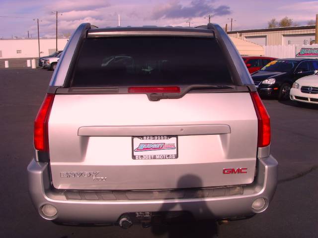 2004 GMC Envoy XUV SLT