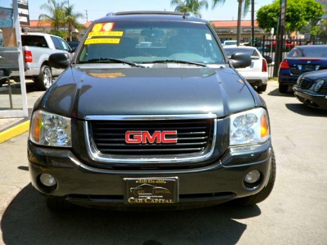 2004 GMC Envoy XUV SEL Sport Utility 4D