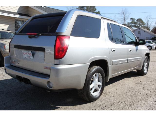 2004 GMC Envoy XUV SLT