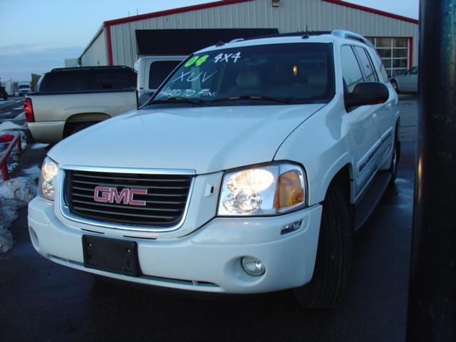 2004 GMC Envoy XUV SLT