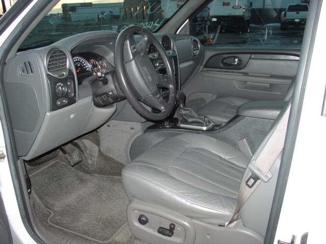 2004 GMC Envoy XUV SLT