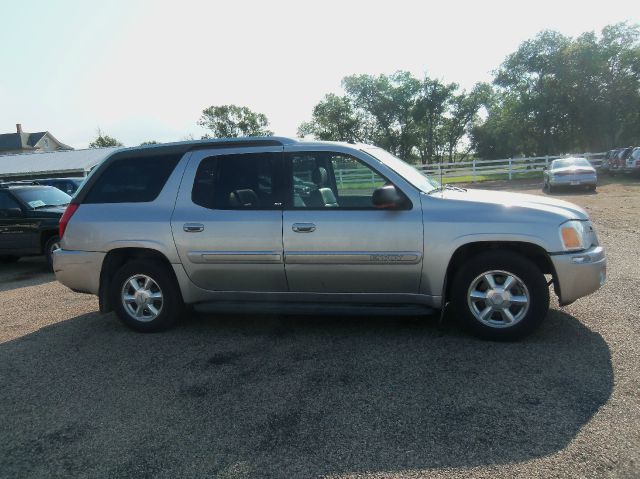 2004 GMC Envoy XUV 4x4 Crew Cab LE