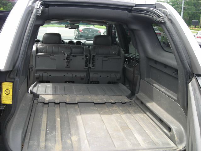 2004 GMC Envoy XUV 4 Dr 2.5 Sedan