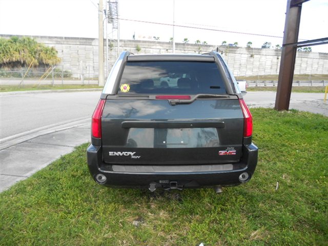 2005 GMC Envoy XUV LTD LME