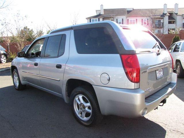 2005 GMC Envoy XUV DVD, Michelin Tires, X Clean