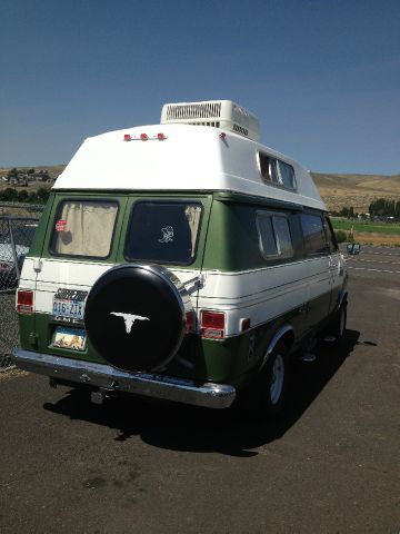 1975 GMC G1500 Vandura GXE 4 Door Sedan