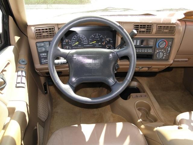 1996 GMC Jimmy 4WD Crew Cab SWB Auto SL