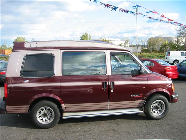 1992 GMC Safari LS S