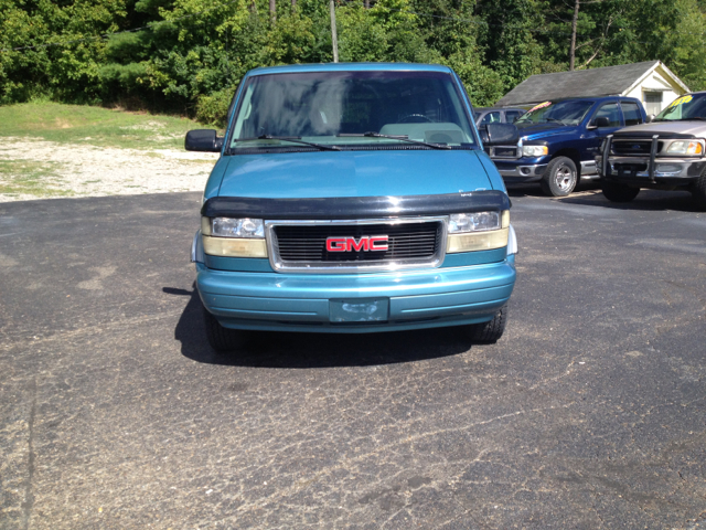 1995 GMC Safari Ertible 2WD (cmi)