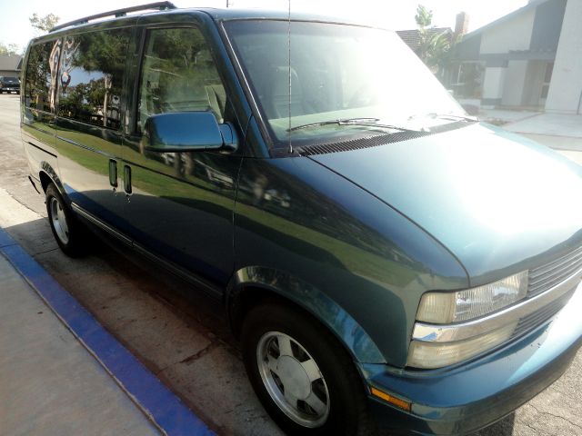 1995 GMC Safari DARK Pewter