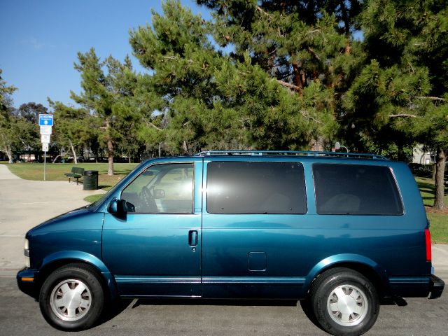 1995 GMC Safari DARK Pewter