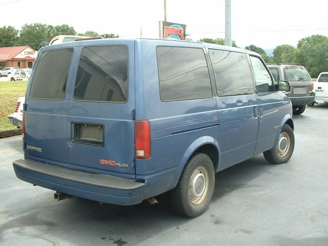 1996 GMC Safari Supercab Flareside 145 4x4 Truck