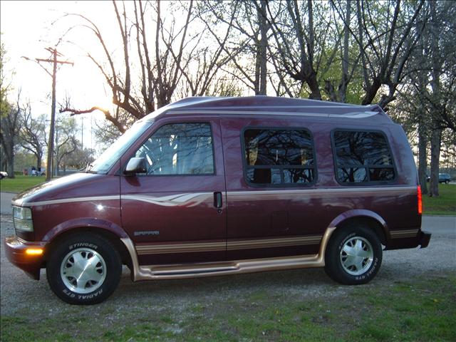 1997 GMC Safari 45