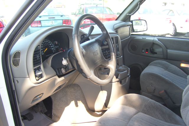 1998 GMC Safari SLT