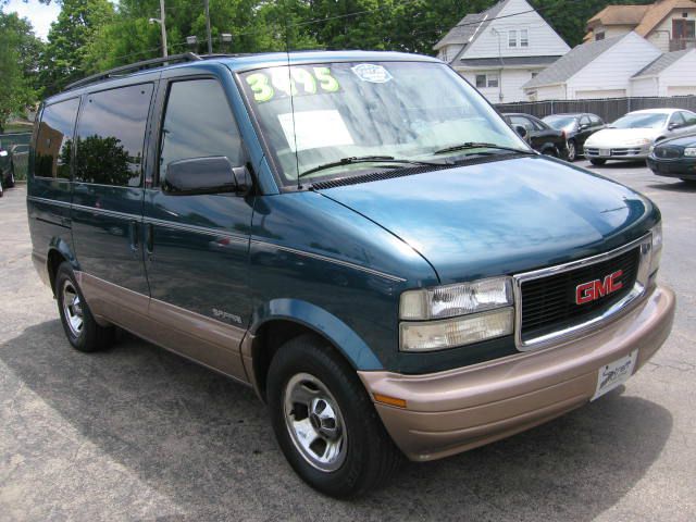 1999 GMC Safari FX35 AWD