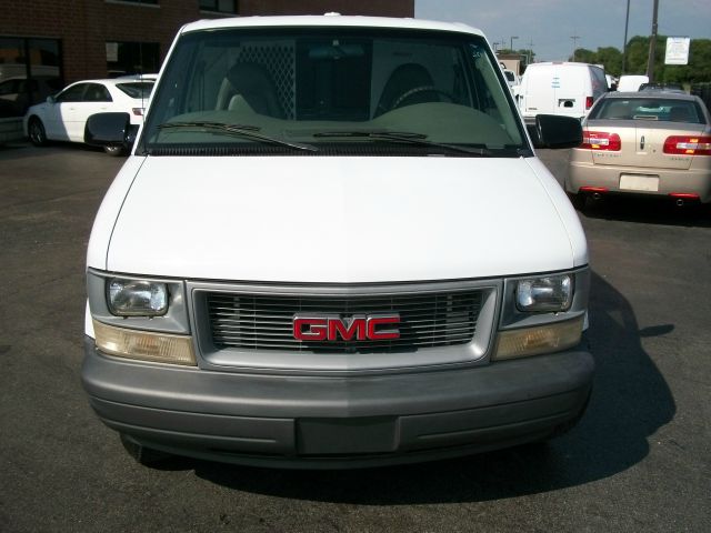 2000 GMC Safari Sport PZEV