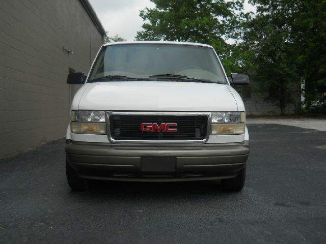 2000 GMC Safari EX - DUAL Power Doors